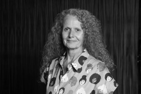 Alison Parkes Headshot